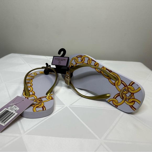 NWT! Reserved FootWear Women's Bermuda Flip Flops Locks Size 7 - Picture 2 of 7